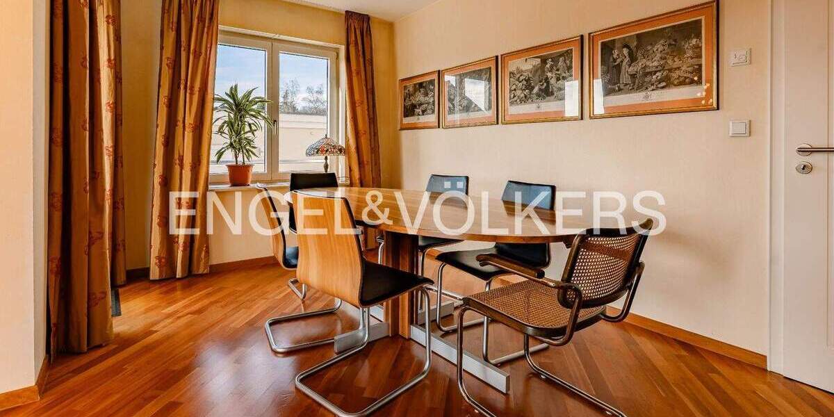 Einfamilienhaus Usingen - 8 Zimmer, 325 m&sup2;, 1.298.000&euro; | Angebot:25676871