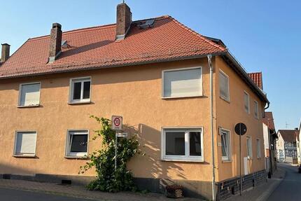 Wohnung Butzbach - 6 Zimmer, 180 m&sup2;, 2.000&euro; | Angebot:25290215