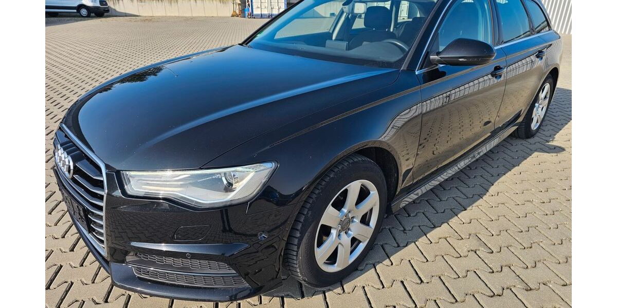 Ford Tourneo Connect 176.226 km 6.990 &euro; Linden bei Giessen 35440