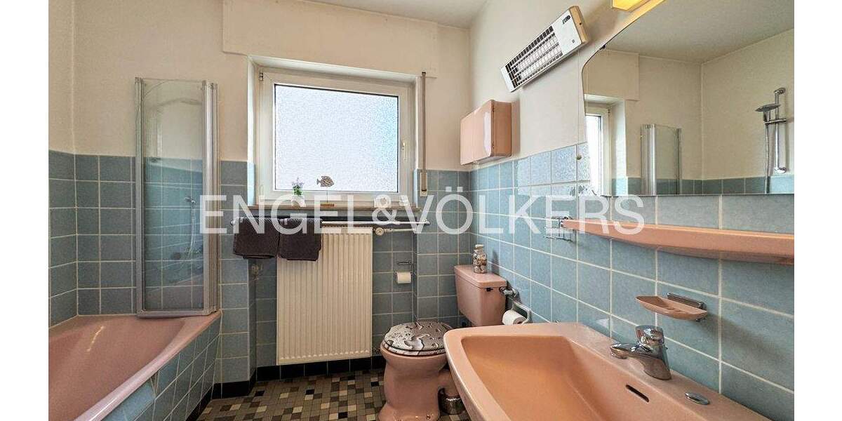 Einfamilienhaus Bad Nauheim - 7 Zimmer, 154 m&sup2;, 850.000&euro; | Angebot:25676890