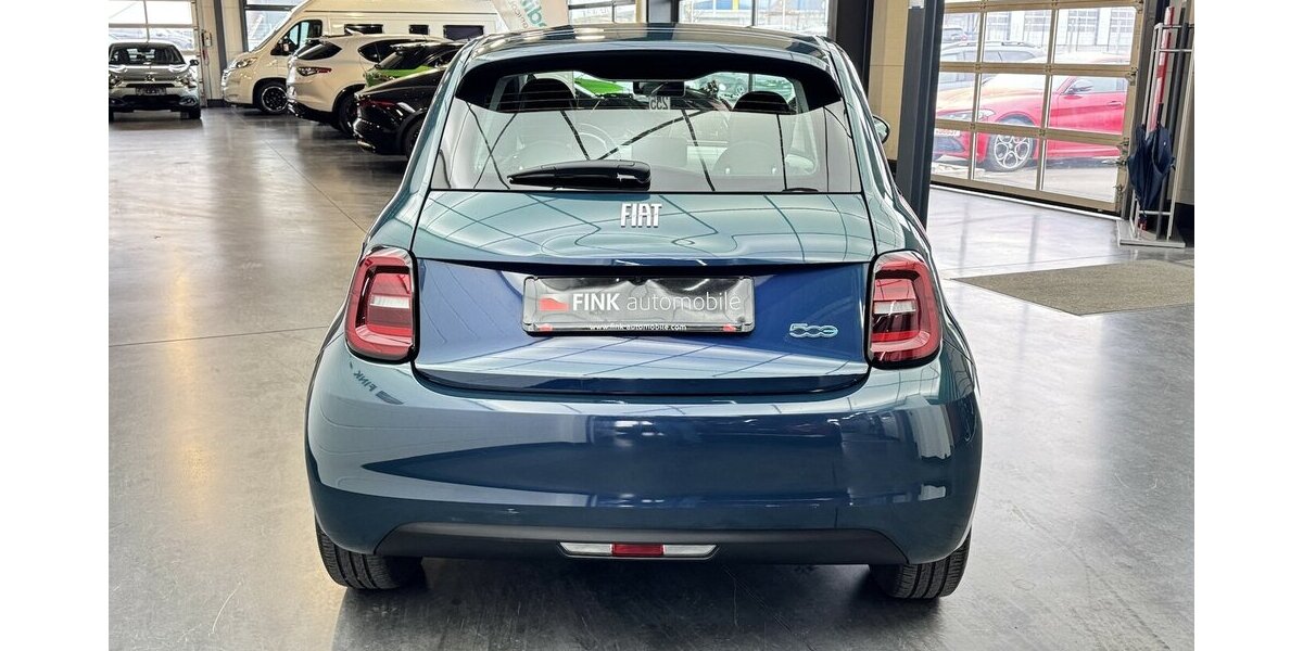 Fiat 500e Action Carplay Android Automatik 1.Hand 25.950 km 13.440 &euro; Lich 35423