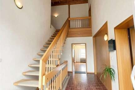 Haus Aßlar - 7 Zimmer, 240 m&sup2;, 460.000&euro; | Angebot:27130563