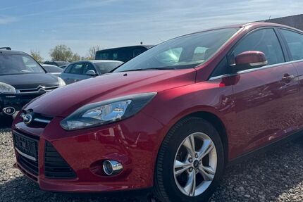 Ford Focus 77.598 km 6.799 &euro; Münzenberg Gambach 35516