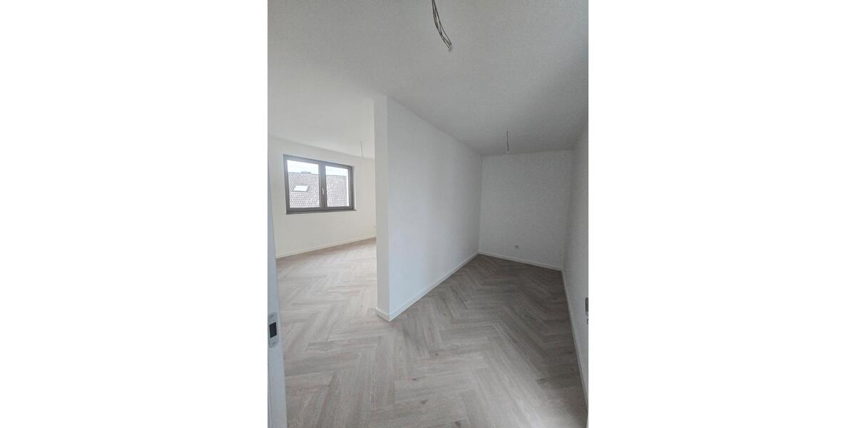 Einfamilienhaus Grünberg - 3.5 Zimmer, 102 m&sup2;, 1.600&euro; | Angebot:26577789