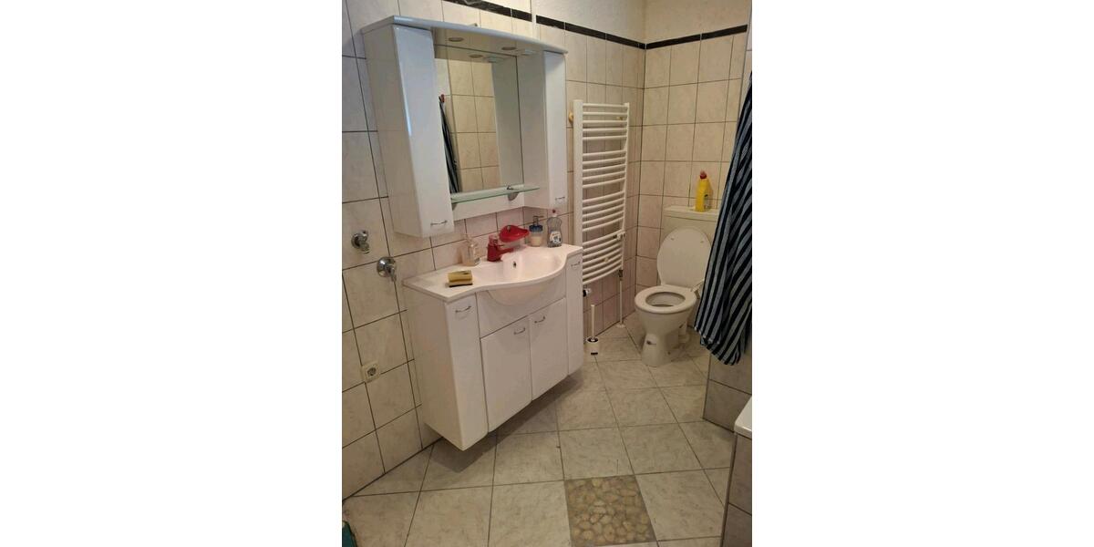 Etagenwohnung Gladenbach - 3 Zimmer, 80 m&sup2;, 650&euro; | Angebot:25994555