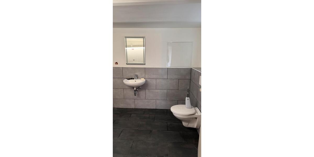 Etagenwohnung Ehringshausen - 1 Zimmer, 35 m&sup2;, 450&euro; | Angebot:26616318