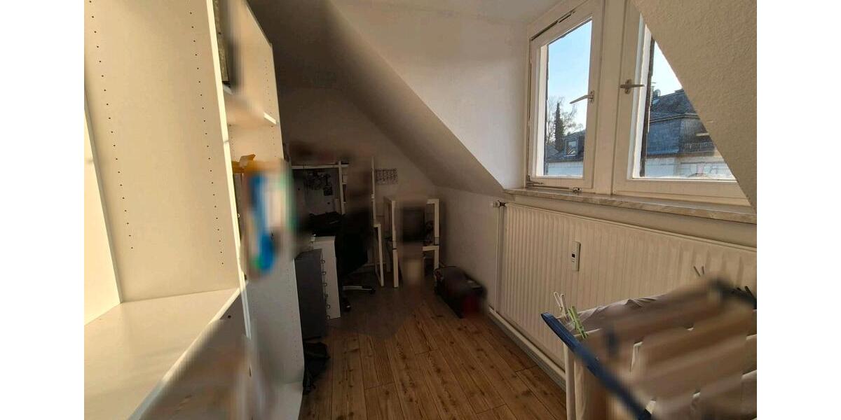 Dachgeschoßwohnung Herborn - 5 Zimmer, 123 m&sup2;, 850&euro; | Angebot:25718545