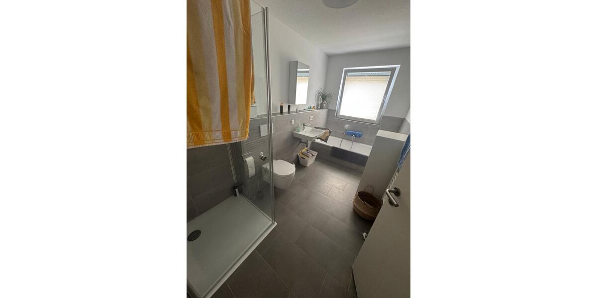Reihenhaus Bad Endbach - 6 Zimmer, 128 m&sup2;, 1.350&euro; | Angebot:26604950