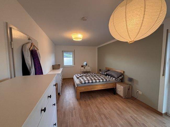 Etagenwohnung Solms Niederbiel - 3 Zimmer, 96 m&sup2;, 800&euro; | Angebot:25662041