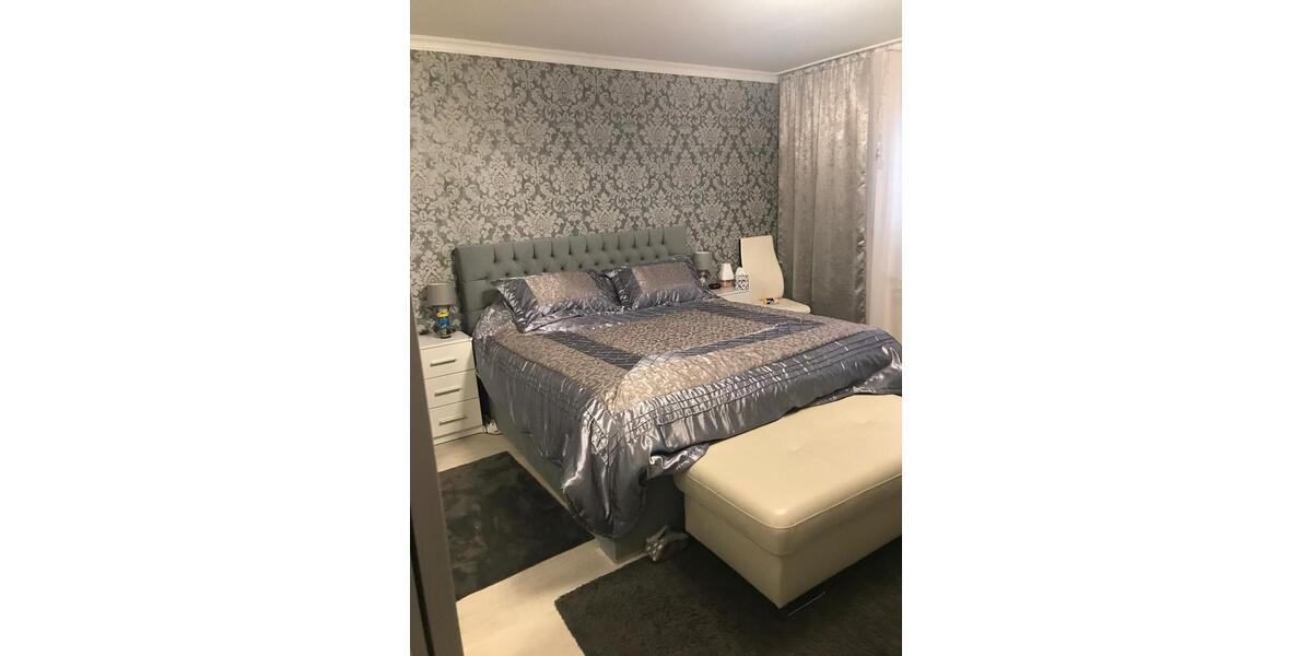 Einfamilienhaus Bad Endbach - 6 Zimmer, 230 m&sup2;, 1.300&euro; | Angebot:26604947