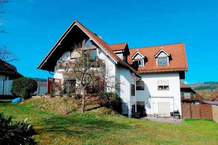 Haus Ehringshausen-OT OT - 13 Zimmer, 364 m&sup2;, 585.000&euro; | Angebot:25852458