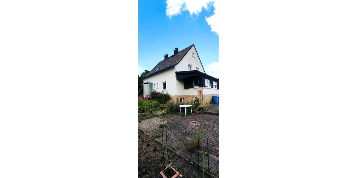 Einfamilienhaus Biebertal - 6.5 Zimmer, 144 m&sup2;, 1.480&euro; | Angebot:26615665