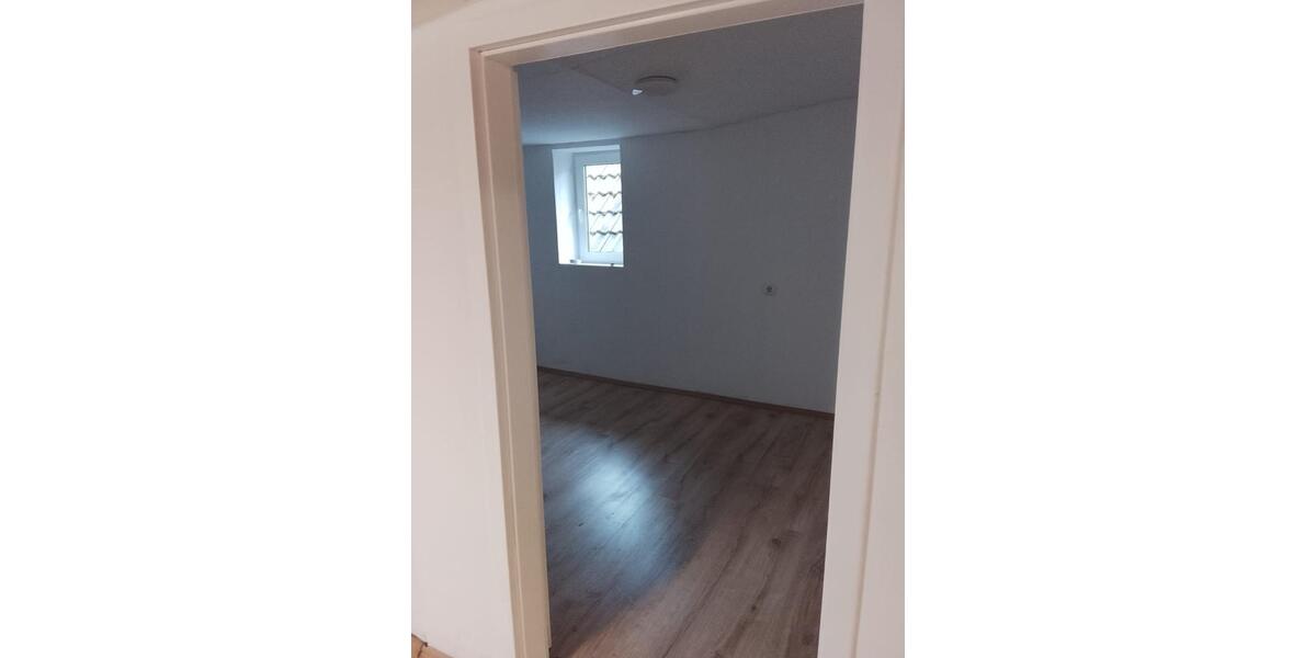 Etagenwohnung Staufenberg - 4 Zimmer, 100 m&sup2;, 850&euro; | Angebot:24833657