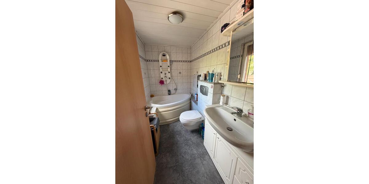 Mehrfamilienhaus, Wohnhaus Biebertal - 7 Zimmer, 180 m&sup2;, 525.000&euro; | Angebot:26940661
