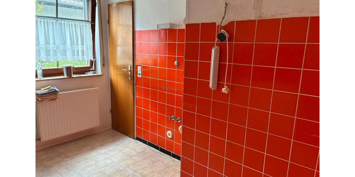 Einfamilienhaus Marburg Cappel - 9 Zimmer, 170 m&sup2;, 399.999&euro; | Angebot:27263431