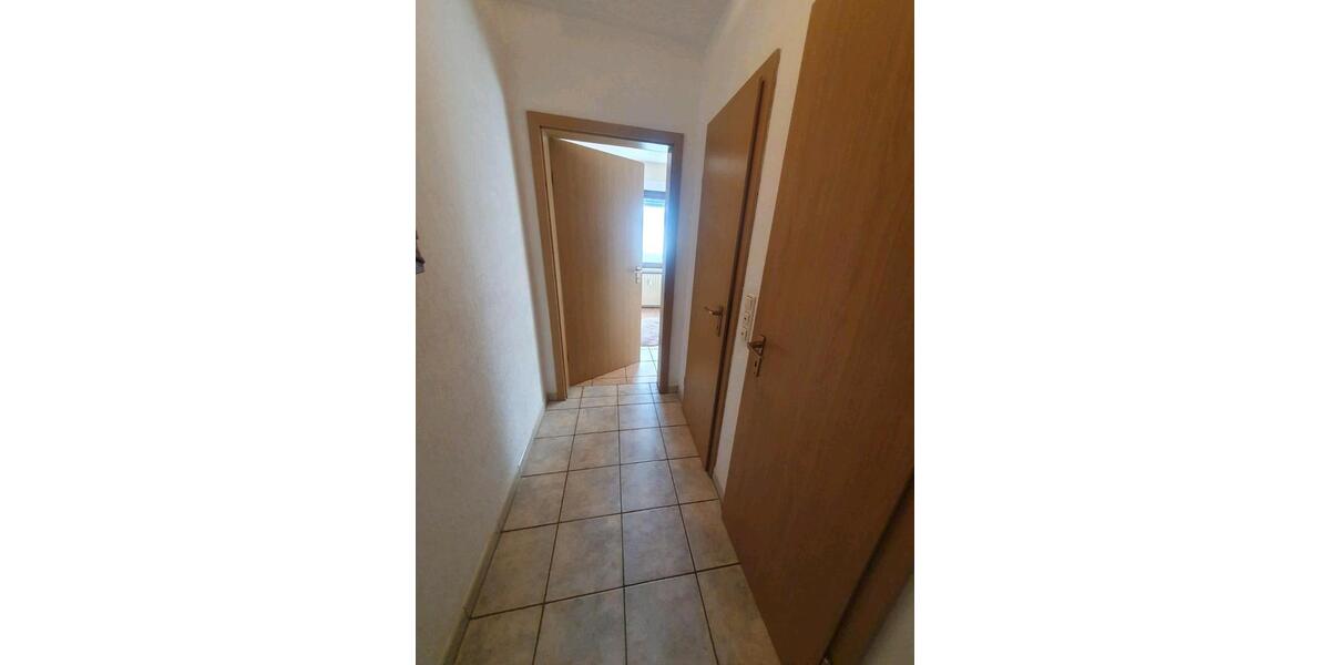 Erdgeschoßwohnung Homberg (Ohm) - 4 Zimmer, 120 m&sup2;, 180.000&euro; | Angebot:26386749