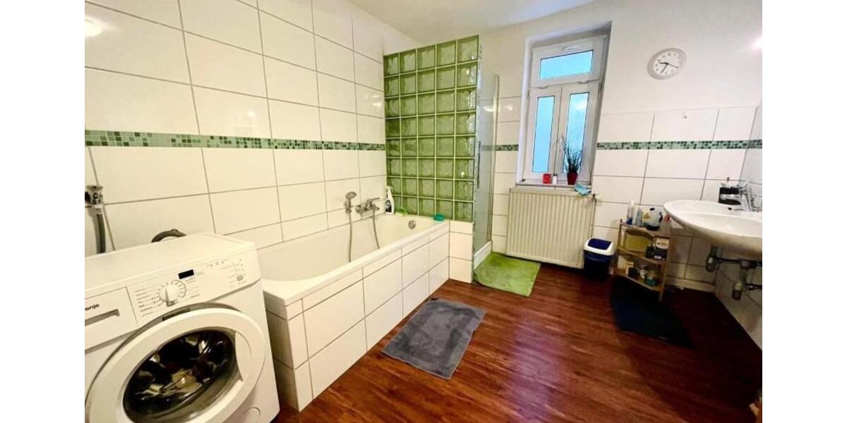 Etagenwohnung Butzbach - 3.5 Zimmer, 122 m&sup2;, 1.090&euro; | Angebot:25396580