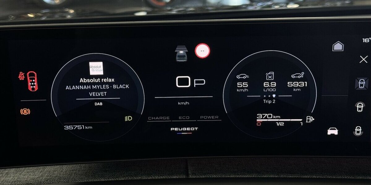 Peugeot 5008 145 Mild Hybrid Allure7 Sitzer LED 360°Cam 35.800 km 27.320 &euro; Lich 35423