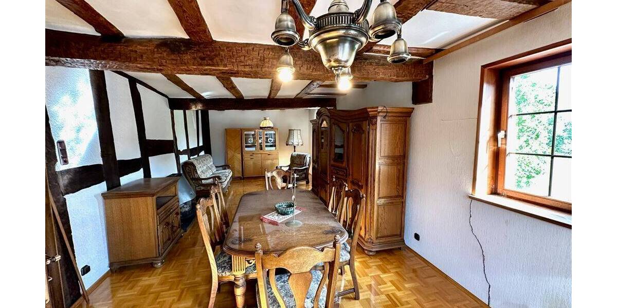Bauernhaus, Landhaus Mittenaar Bicken - 8 Zimmer, 227 m&sup2;, 190.000&euro; | Angebot:25740426