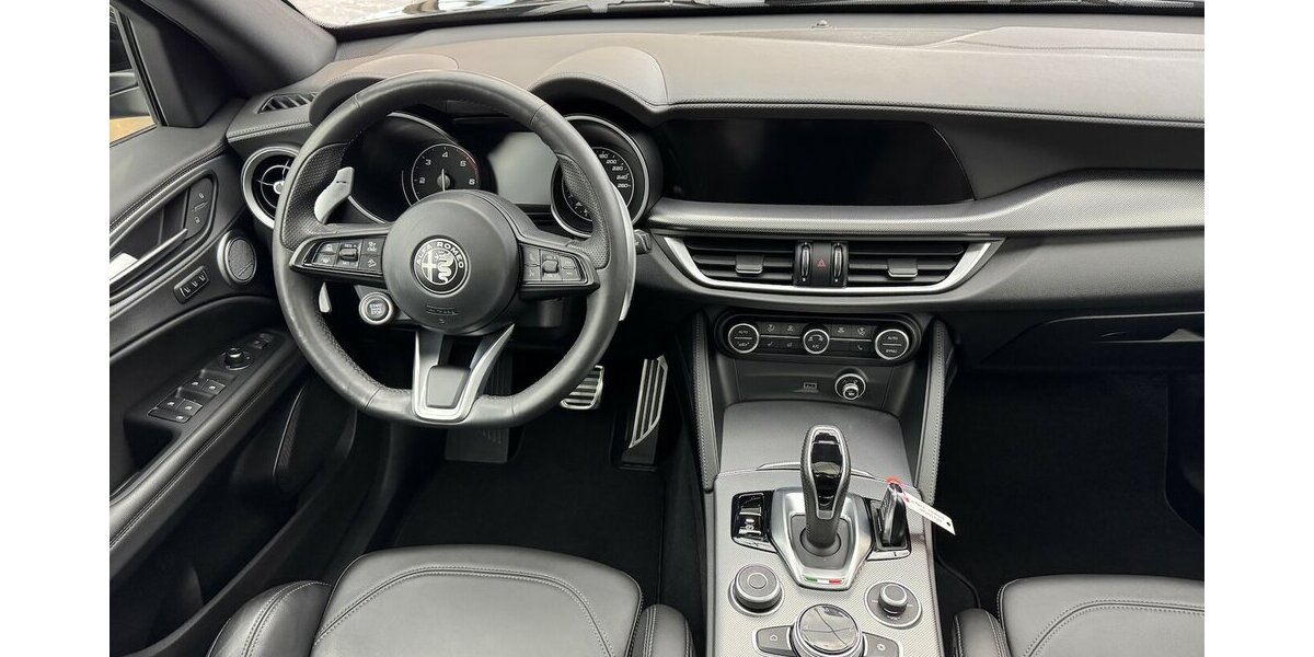 Alfa Romeo Stelvio 2.2 D Veloce Q4 1.Hand Panodach 37.600 km 35.320 &euro; Lich 35423
