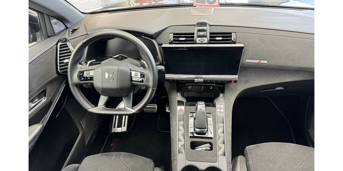 DS Automobiles DS7 E-Tense 300 kW Performance Line + 4x4 28.999 km 27.970 &euro; Lich 35423