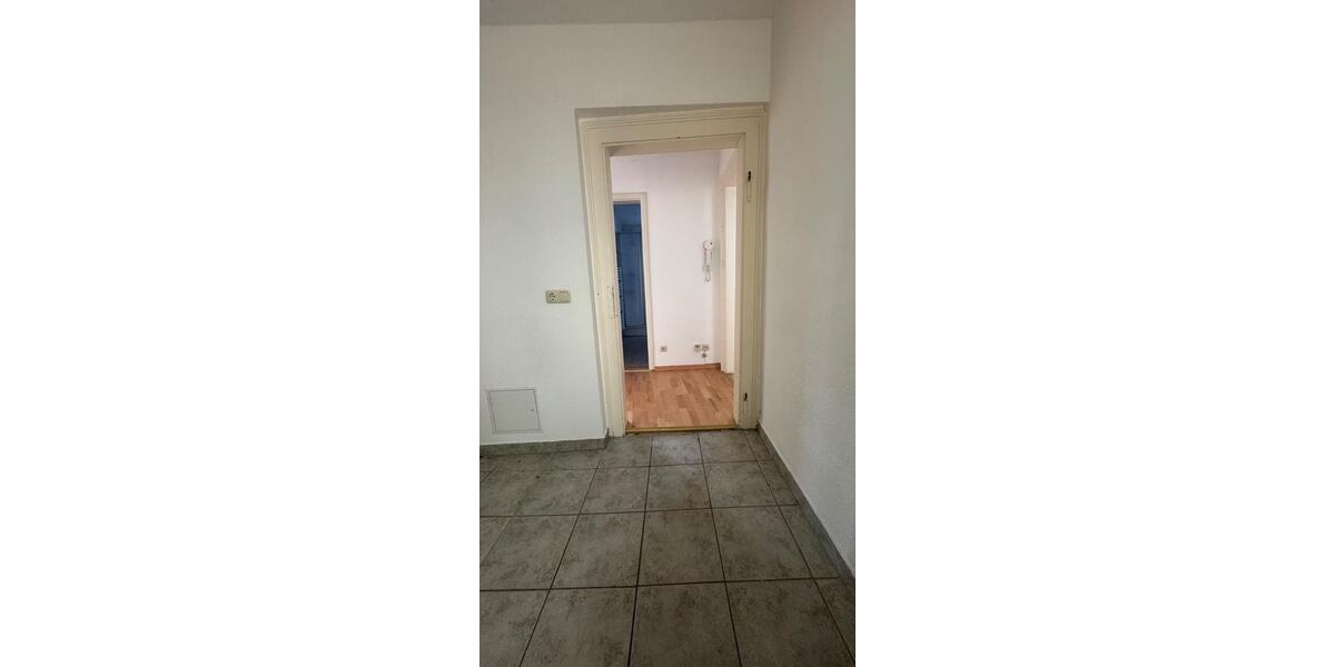 Etagenwohnung Gießen - 3 Zimmer, 60 m&sup2;, 650&euro; | Angebot:26689694