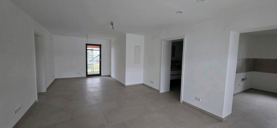 Erdgeschoßwohnung Biebertal - 3 Zimmer, 100 m&sup2;, 1.200&euro; | Angebot:25365790