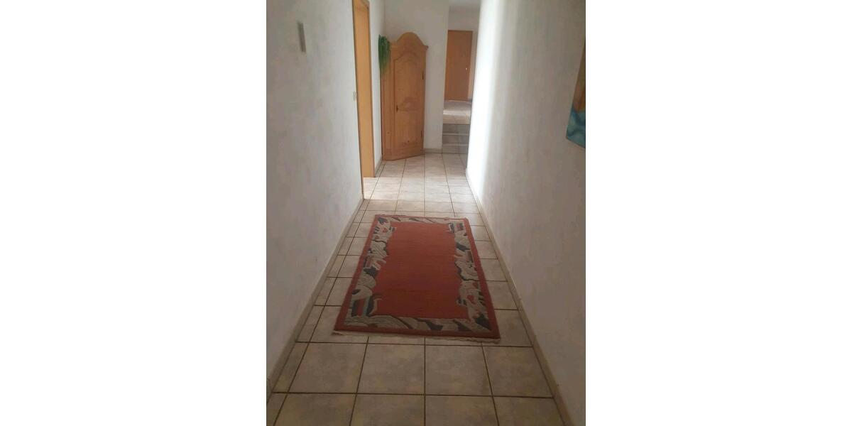 Erdgeschoßwohnung Homberg (Ohm) - 4 Zimmer, 120 m&sup2;, 180.000&euro; | Angebot:26386749