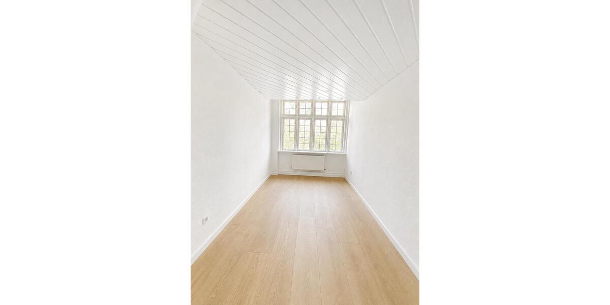 Etagenwohnung Friedberg (Hessen) - 2 Zimmer, 61 m&sup2;, 800&euro; | Angebot:26658561