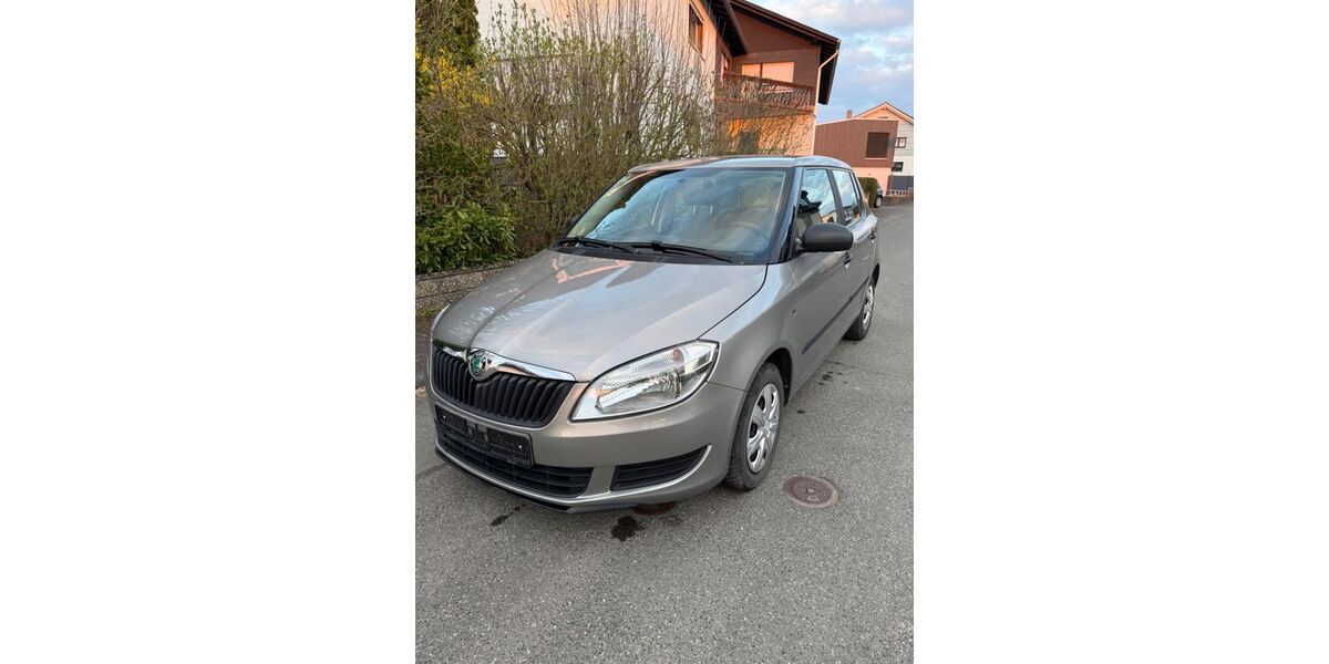 Skoda Fabia 107.000 km 4.200 &euro; Schöffengrund 35641