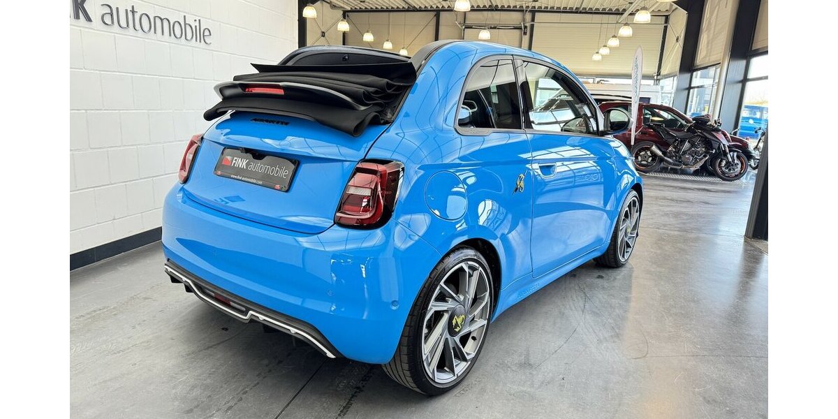 Abarth 500E Cabrio Scorpionissima TURISMO 42 kWh 23.700 km 26.620 &euro; Lich 35423