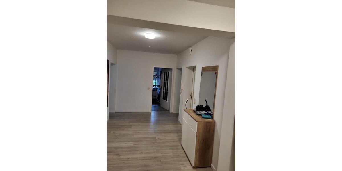 Erdgeschoßwohnung Reiskirchen - 3.5 Zimmer, 125 m&sup2;, 1.450&euro; | Angebot:25792489