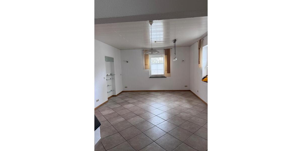 Erdgeschoßwohnung Sinn - 1.5 Zimmer, 53 m&sup2;, 530&euro; | Angebot:25542859