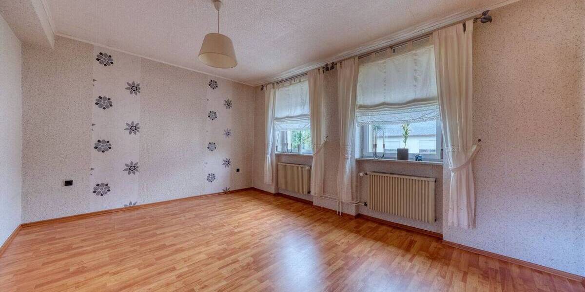 Einfamilienhaus Greifenstein / Ulm Ulm - 8 Zimmer, 168 m&sup2;, 179.000&euro; | Angebot:25985990