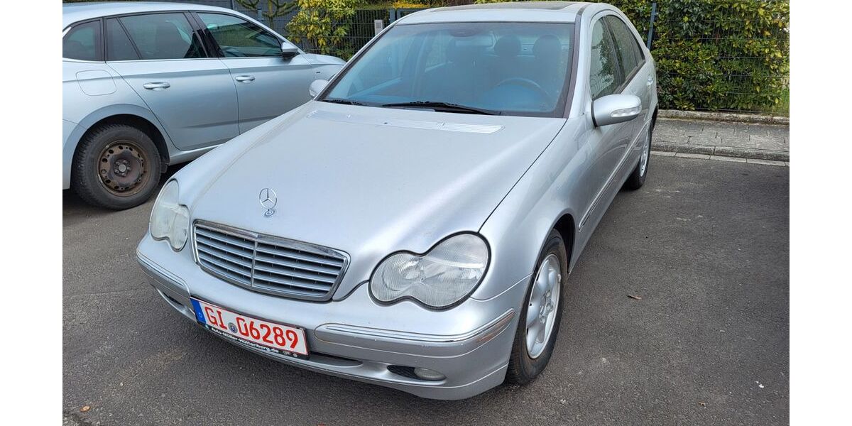 Mercedes-Benz C 220 66.300 km 11.900 &euro; Linden 35440