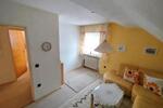 Dachgeschoßwohnung Marburg Cappel - 4 Zimmer, 75 m&sup2;, 225.000&euro; | Angebot:26502333