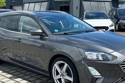 Ford Focus 220.000 km 8.800 &euro; Butzbach 35510