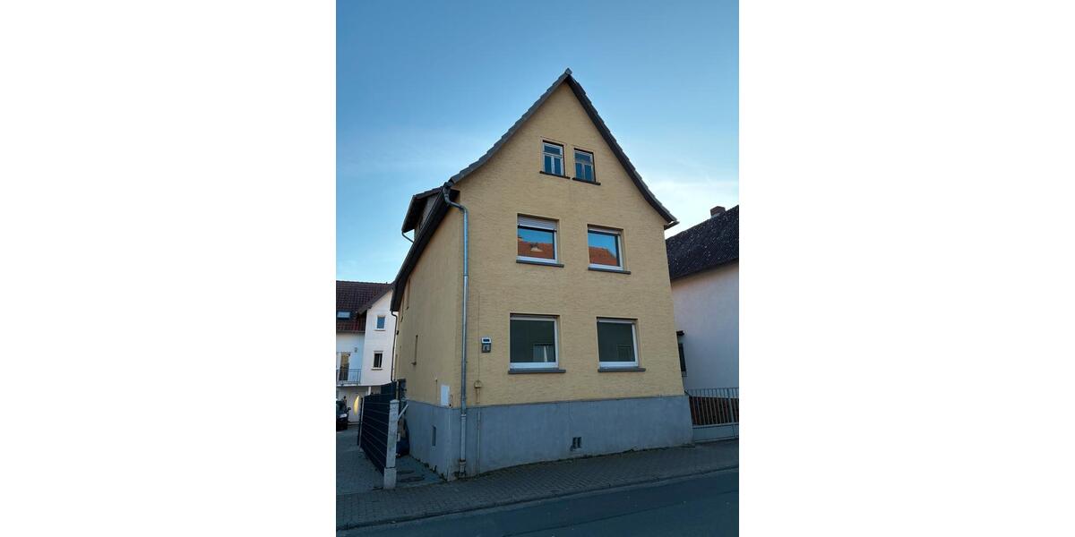 Etagenwohnung Buseck - 3 Zimmer, 85 m&sup2;, 1.245&euro; | Angebot:25343841