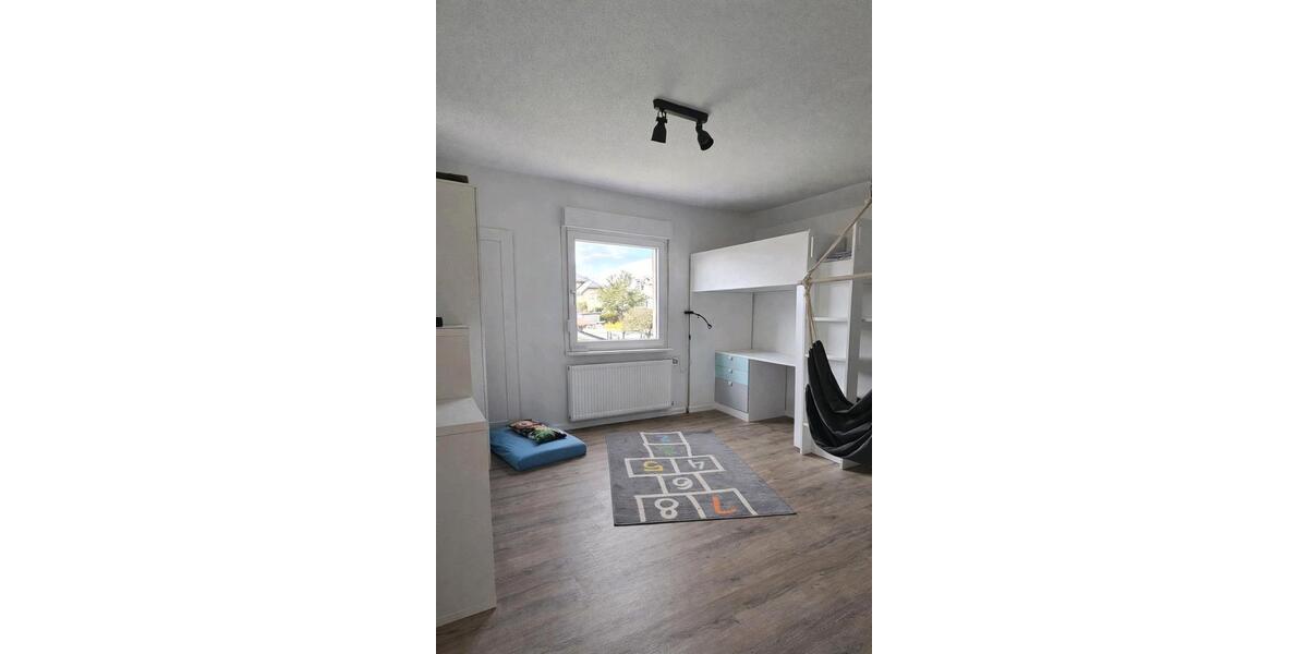 Einfamilienhaus Gladenbach - 5 Zimmer, 112 m&sup2;, 190.000&euro; | Angebot:25979740