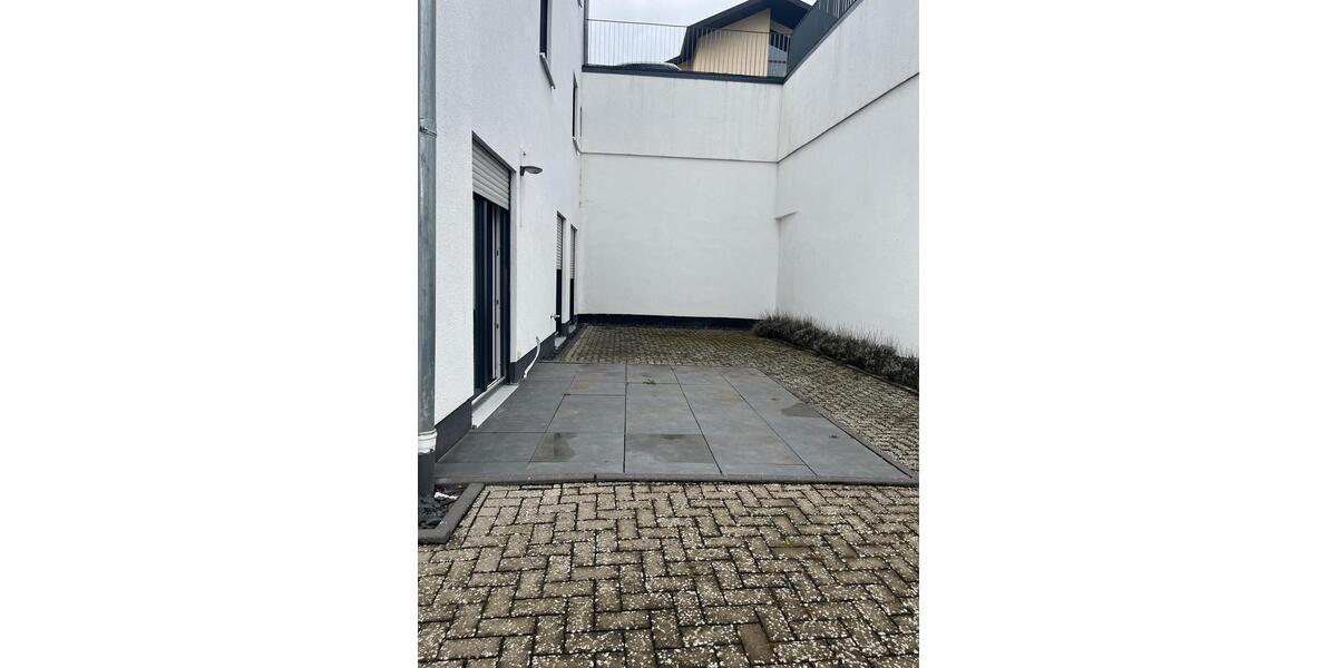 Erdgeschoßwohnung Staufenberg - 3.5 Zimmer, 80 m&sup2;, 279.000&euro; | Angebot:25973414