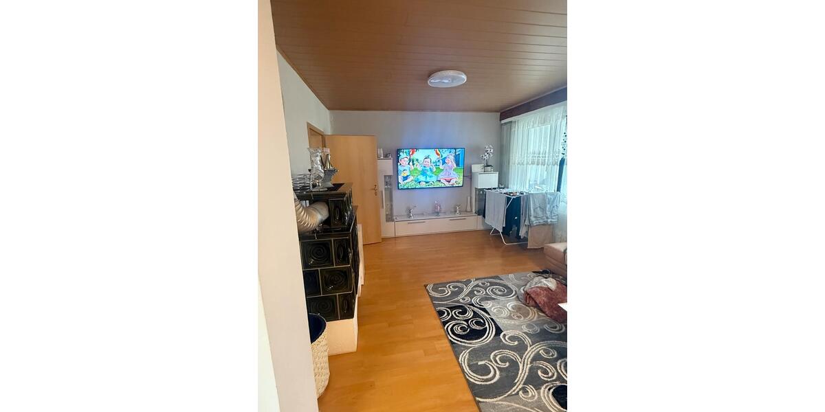 Etagenwohnung Mittenaar - 3 Zimmer, 90 m&sup2;, 730&euro; | Angebot:25099786