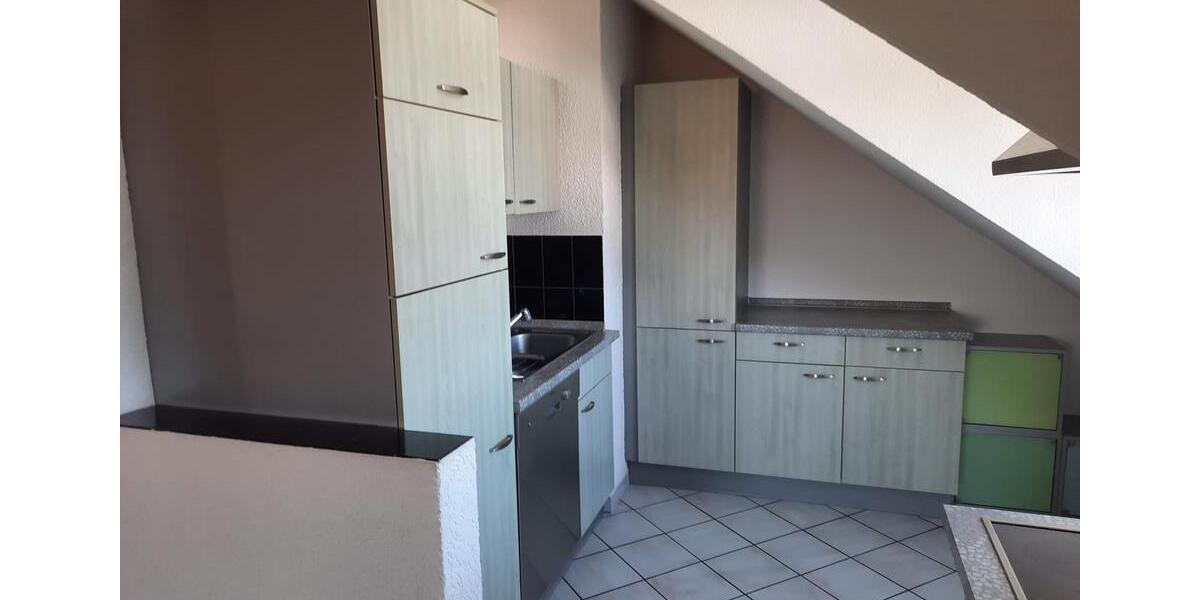 Dachgeschoßwohnung Friedberg (Hessen) - 2 Zimmer, 11 m&sup2;, 700&euro; | Angebot:26664724
