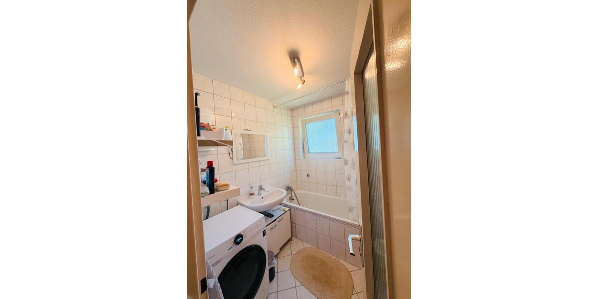 Etagenwohnung Marburg Biegenviertel - 4 Zimmer, 10 m&sup2;, 215&euro; | Angebot:26400047