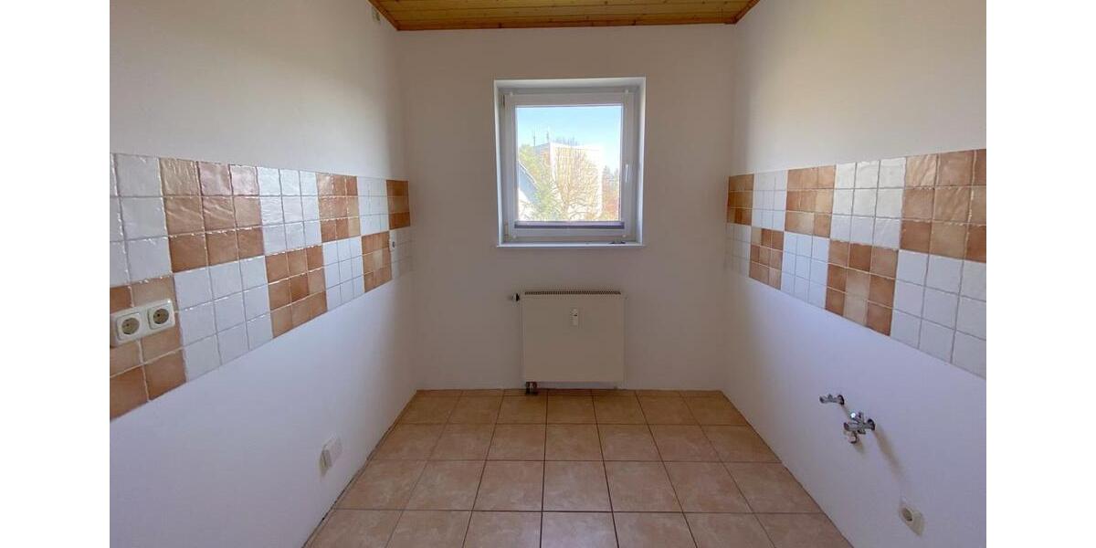 Dachgeschoßwohnung Herborn - 3 Zimmer, 87 m&sup2;, 820&euro; | Angebot:26676766