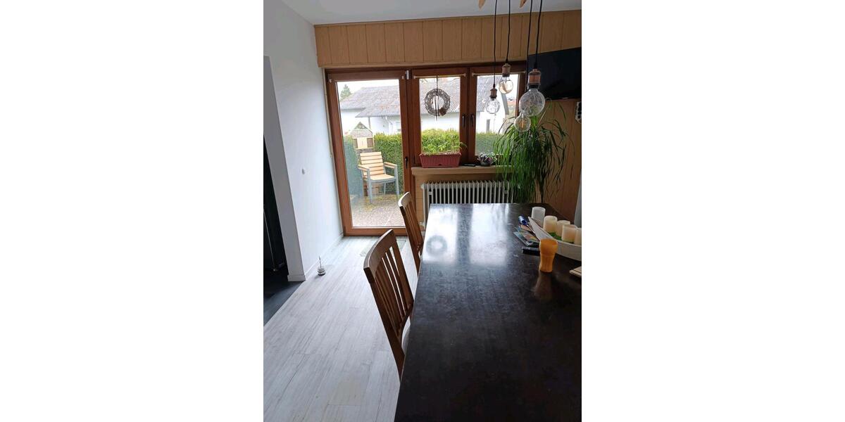Einfamilienhaus Schöffengrund - 6 Zimmer, 120 m&sup2;, 370.000&euro; | Angebot:25931137