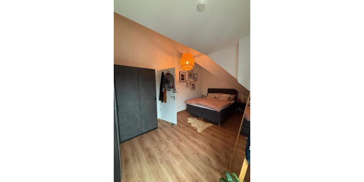 Dachgeschoßwohnung Wettenberg - 3 Zimmer, 90 m&sup2;, 950&euro; | Angebot:25934589