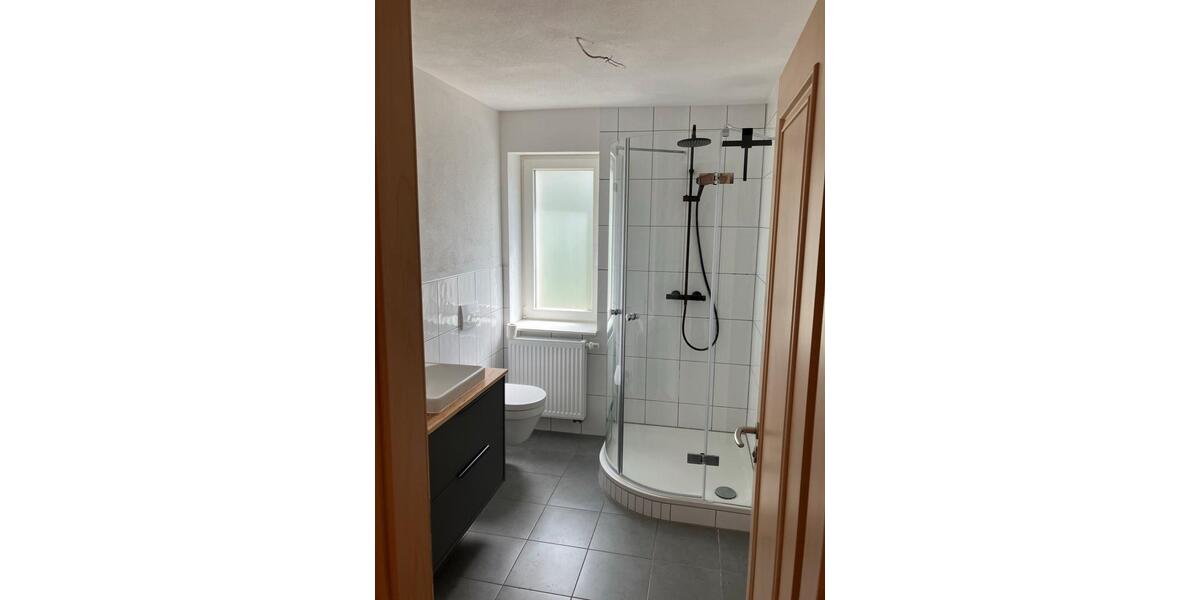 Hochparterre Marburg Marbach - 4 Zimmer, 90 m&sup2;, 1.300&euro; | Angebot:26654343