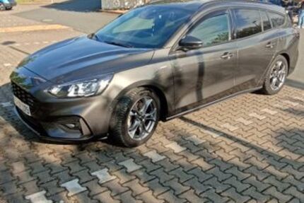 Ford Focus 82.000 km 15.400 &euro; Bad Nauheim 61231