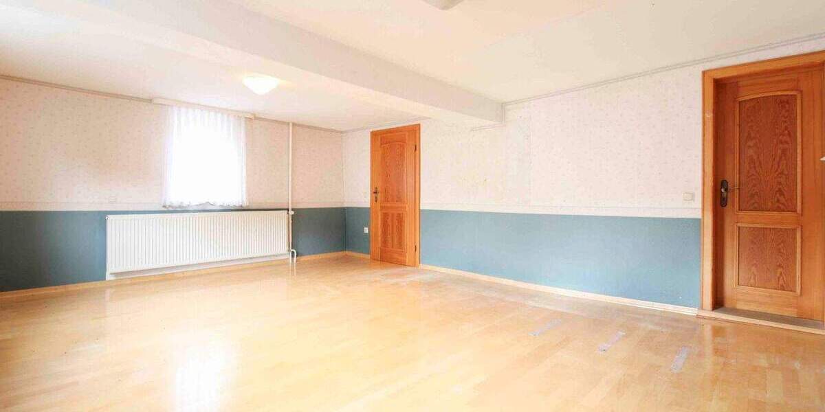 Einfamilienhaus Ebsdorfergrund Wermertshausen - 5 Zimmer, 162 m&sup2;, 239.000&euro; | Angebot:25837977