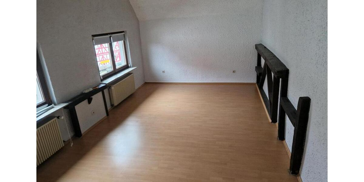 Einfamilienhaus Schöffengrund - 7 Zimmer, 176 m&sup2;, 260.000&euro; | Angebot:25852929